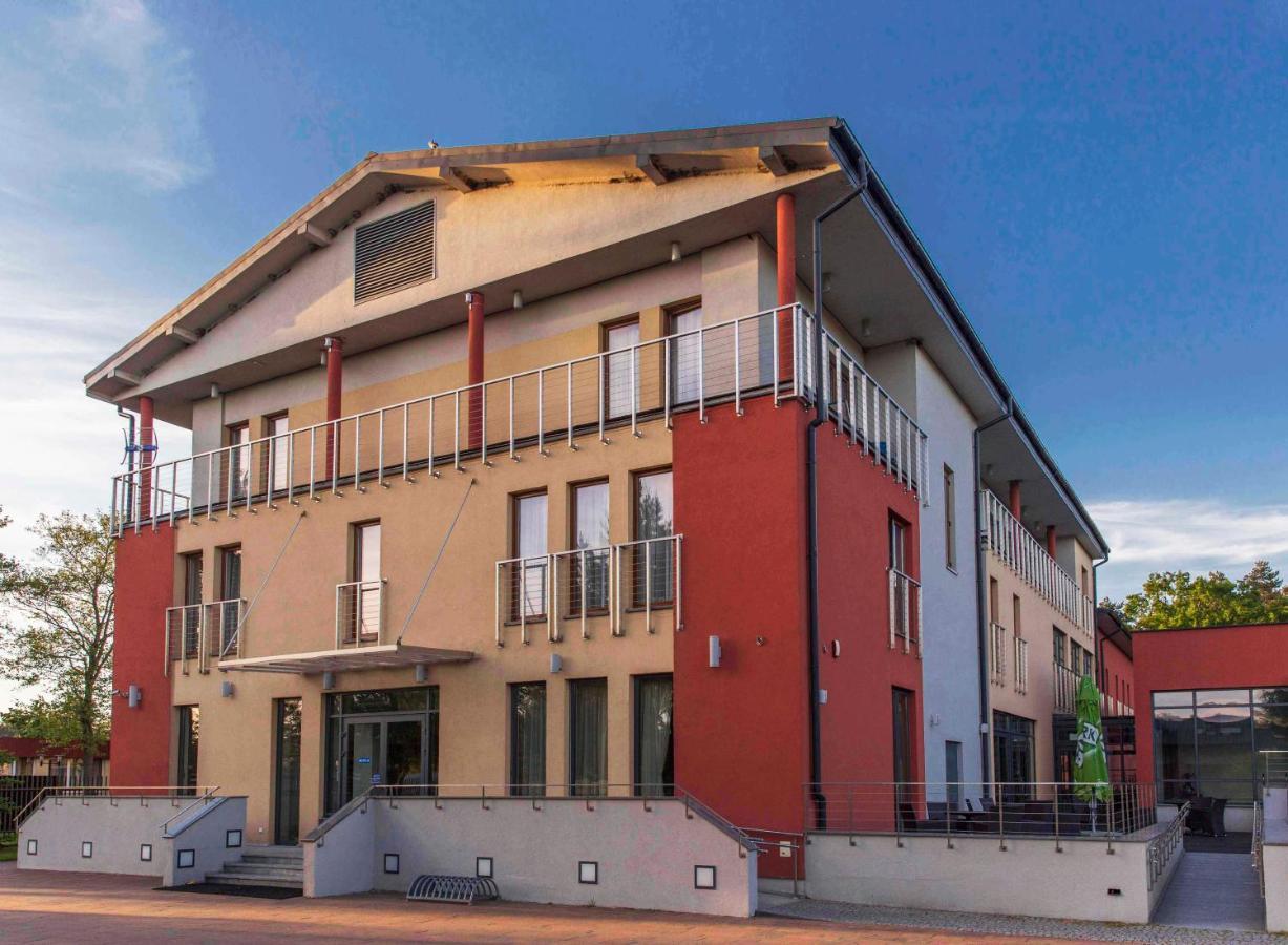 Centrum Wypoczynkowo-Konferencyjne Solaris Łazy المظهر الخارجي الصورة